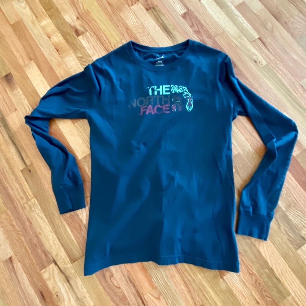 🗻 The North Face Tee 🗻